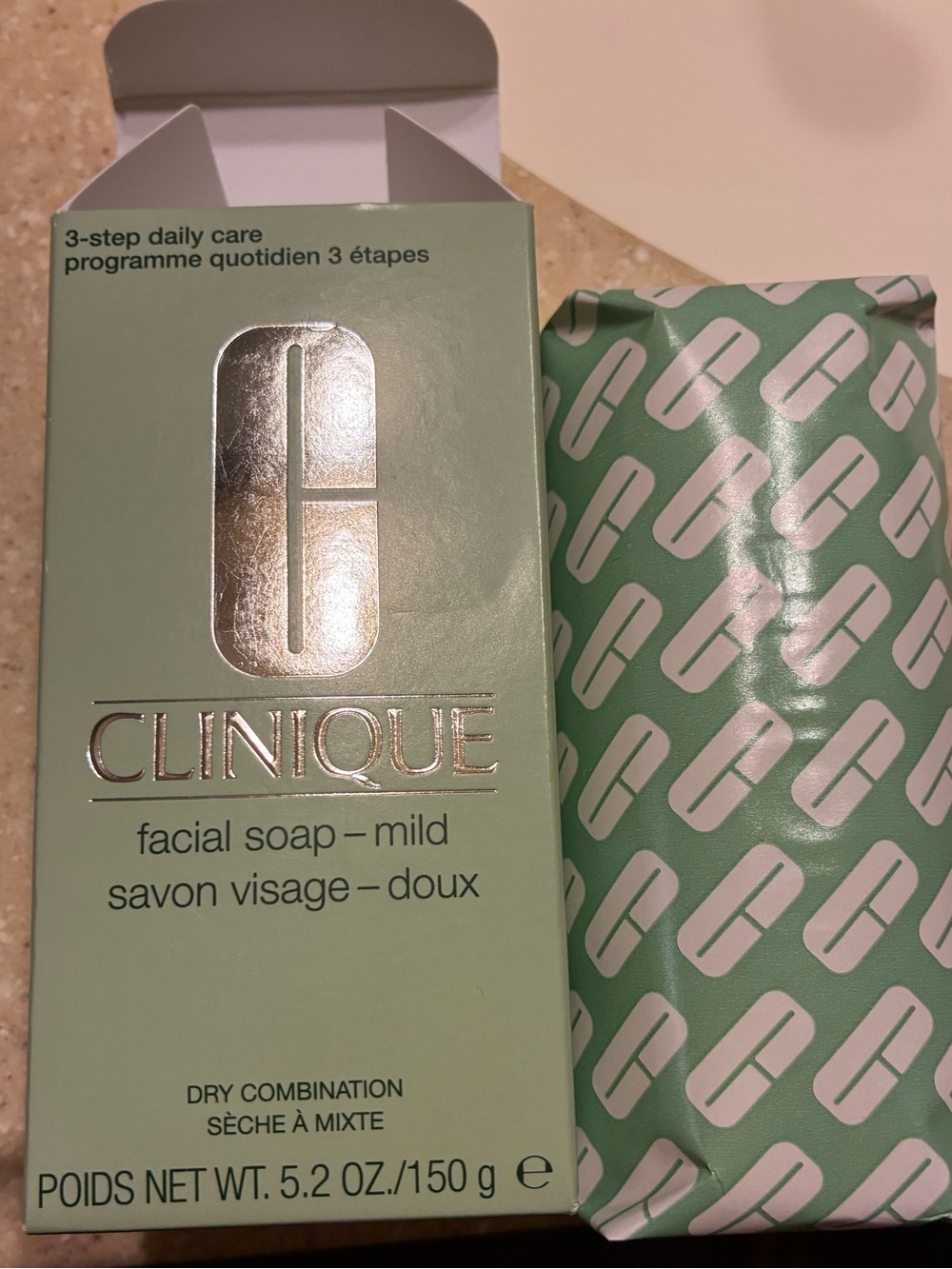 Clinique Facial Soap Mild - 1 bar of face soap NEW